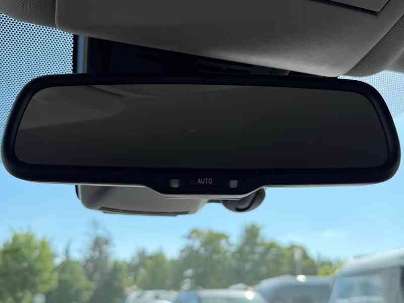 Toyota Verso 1.8i Edition S+ benzín 108kw - foto 16