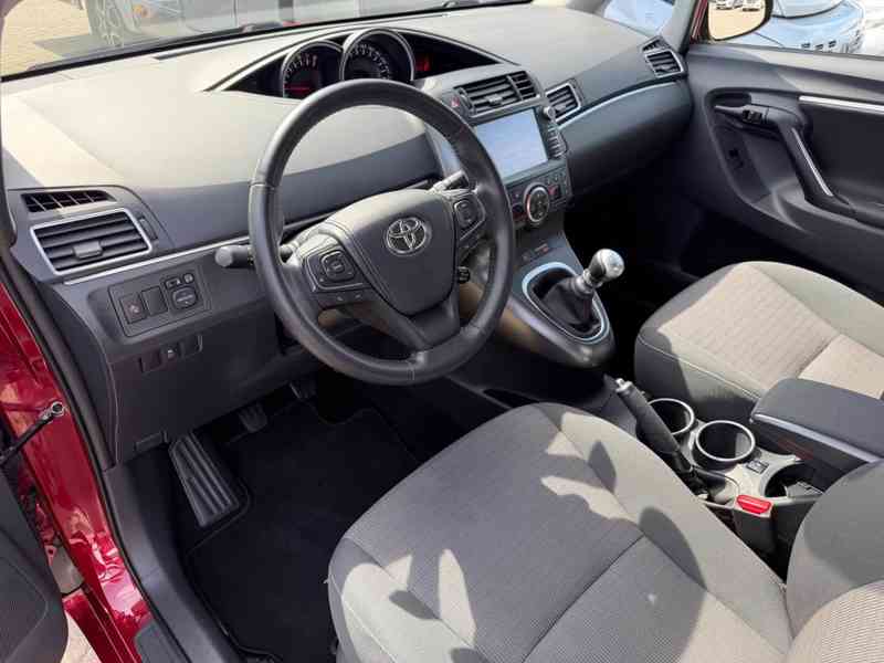 Toyota Verso 1.8i Edition S+ benzín 108kw - foto 2