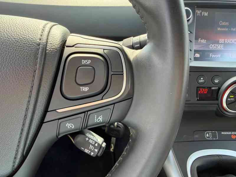 Toyota Verso 1.8i Edition S+ benzín 108kw - foto 14