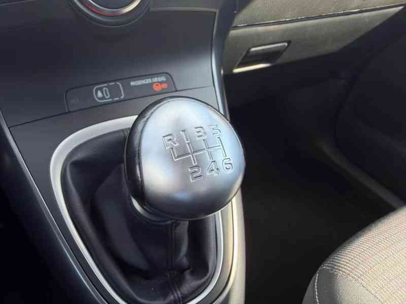 Toyota Verso 1.8i Edition S+ benzín 108kw - foto 5