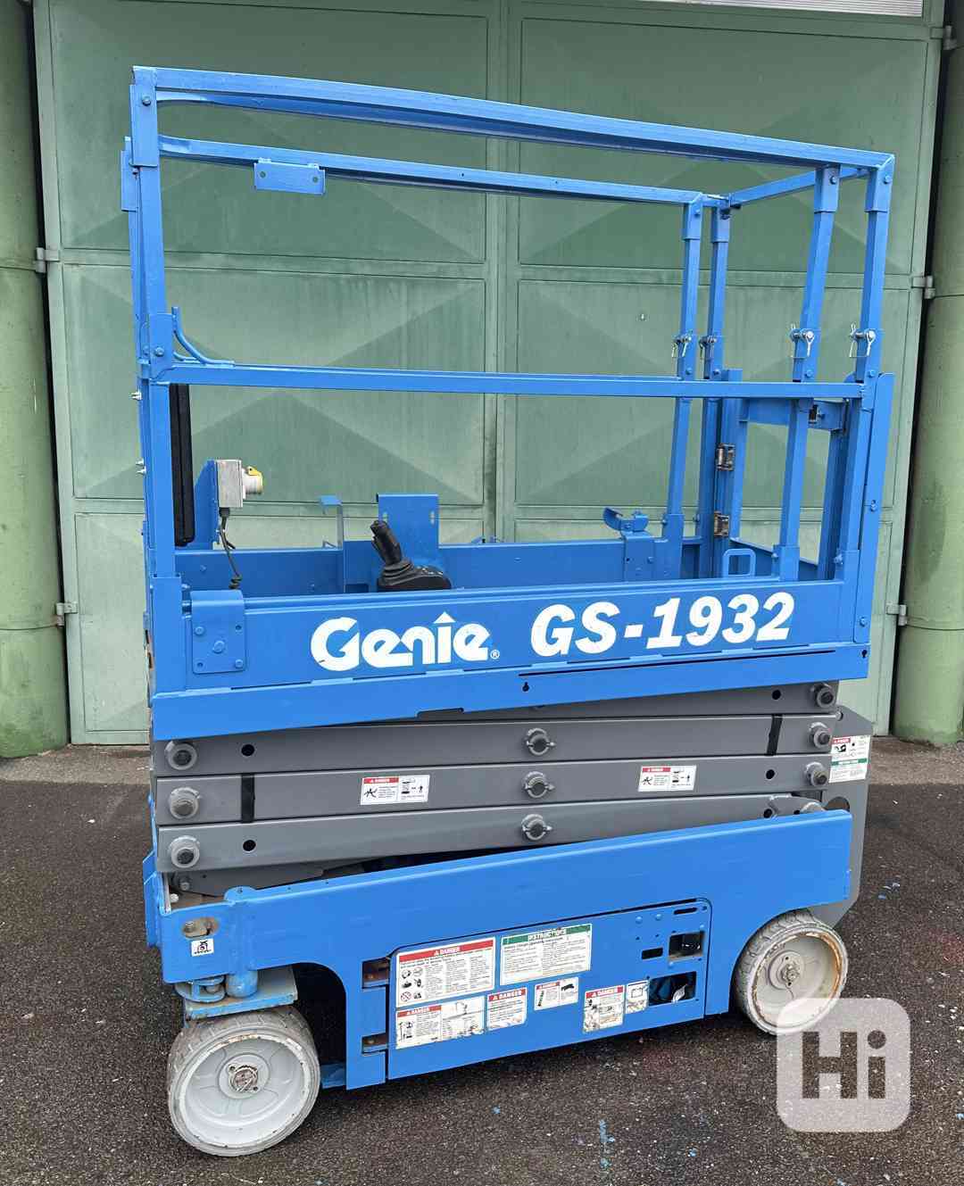 Pracovní nůžková aku plošina Genie GS 1932 - foto 1