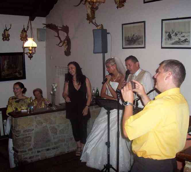 ŽIVÁ HUDBA + DJ. NA OSLAVY, SVATBY, PLESY - ZLÍNSKÝ KRAJ - foto 11