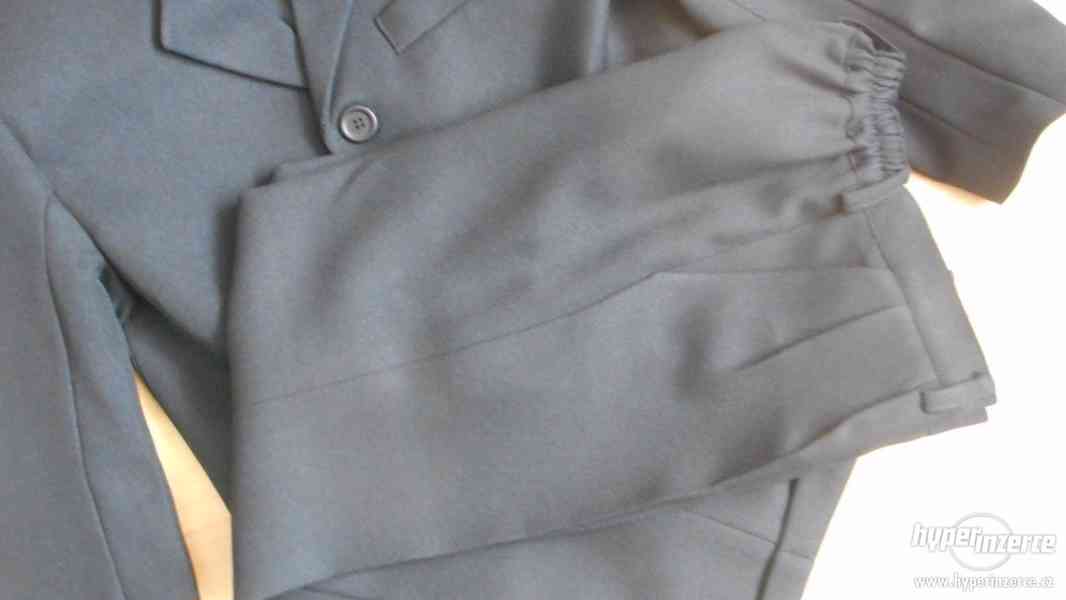 Společenský dětský oblek nový černý 122 - foto 1