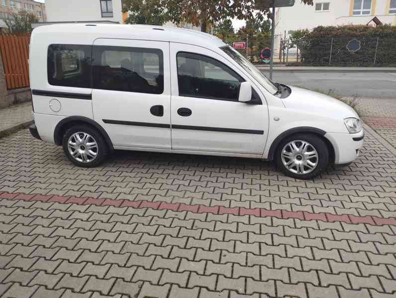 Opel Combo 1.3 CDTI Tour - foto 7