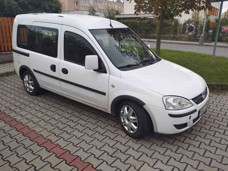 Opel Combo 1.3 CDTI Tour - foto 8