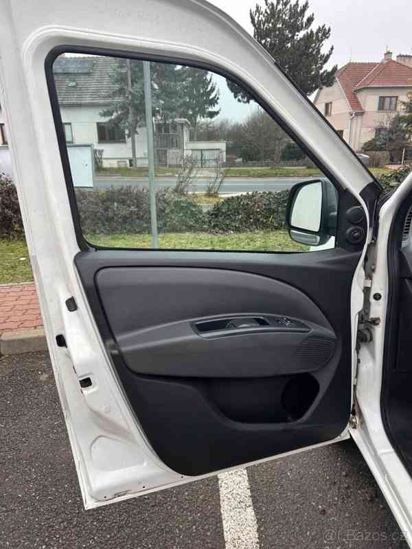 Fiat Dobló 1,4 - foto 9