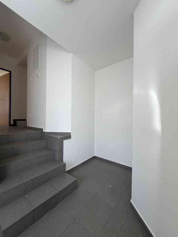 Pronájem bytu 2+kk - foto 7