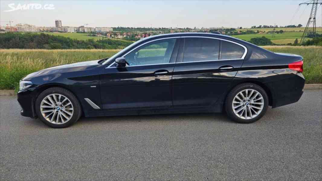 BMW Řada 5 2,0   530i xdrive HUD 360° kam. - foto 4