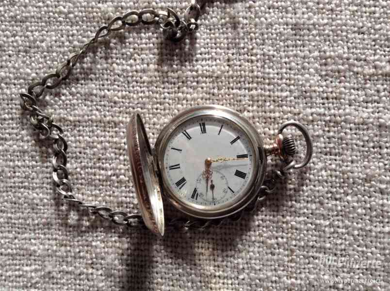 Staré stříbrné kapesní hodinky Remontoir - foto 1