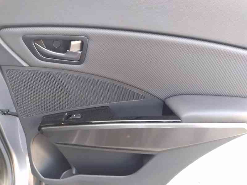 SSANGYONG TIVOLI 1.5 T GDI 4WD ZÁRUKA 1.MAJITEL,ČR,DPH - foto 42