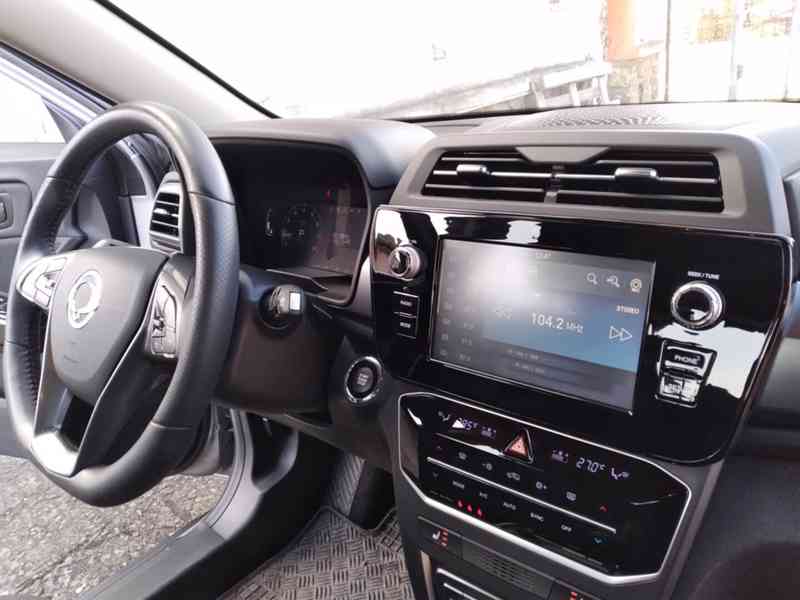 SSANGYONG TIVOLI 1.5 T GDI 4WD ZÁRUKA 1.MAJITEL,ČR,DPH - foto 17