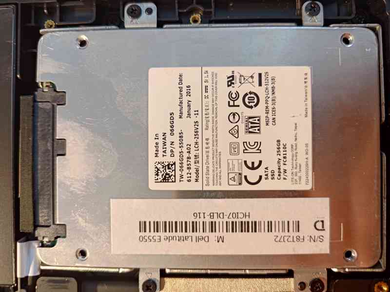 prodam DELL Latitude E5550 + docking station PR03X - foto 2