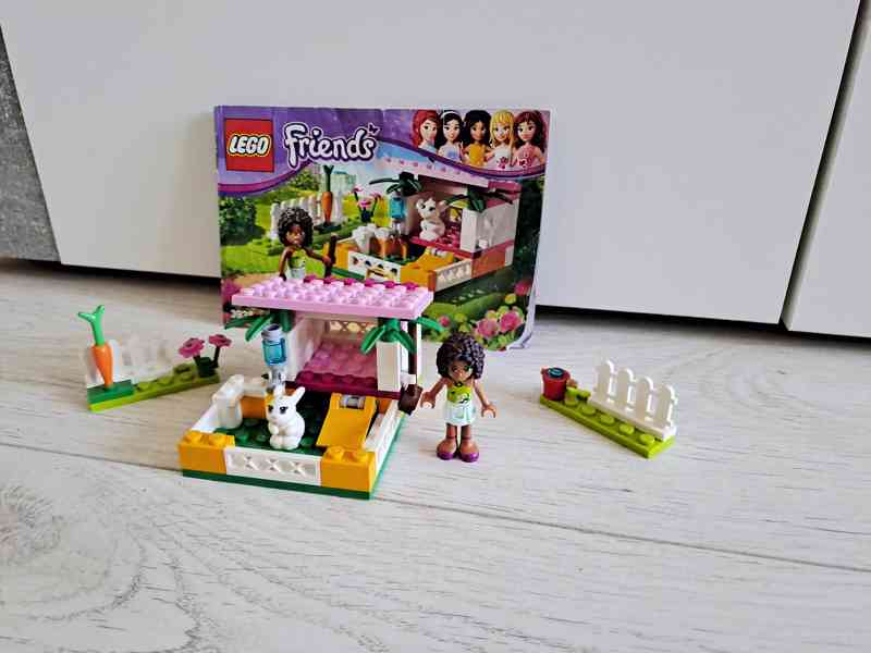 LEGO Friends 3938 Andrea a její králíkárna - foto 3
