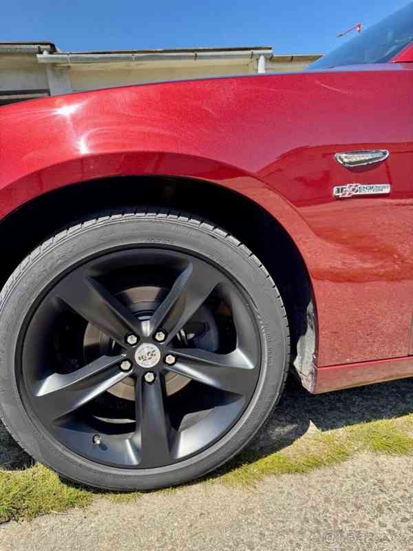Dodge Charger 3,6 SXT 3,6L Pentastar 100th anniv - foto 10