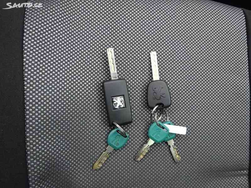 Peugeot 207 1.6i+ LPG SW Combi r.v.2008 STK:9/2026 - foto 18