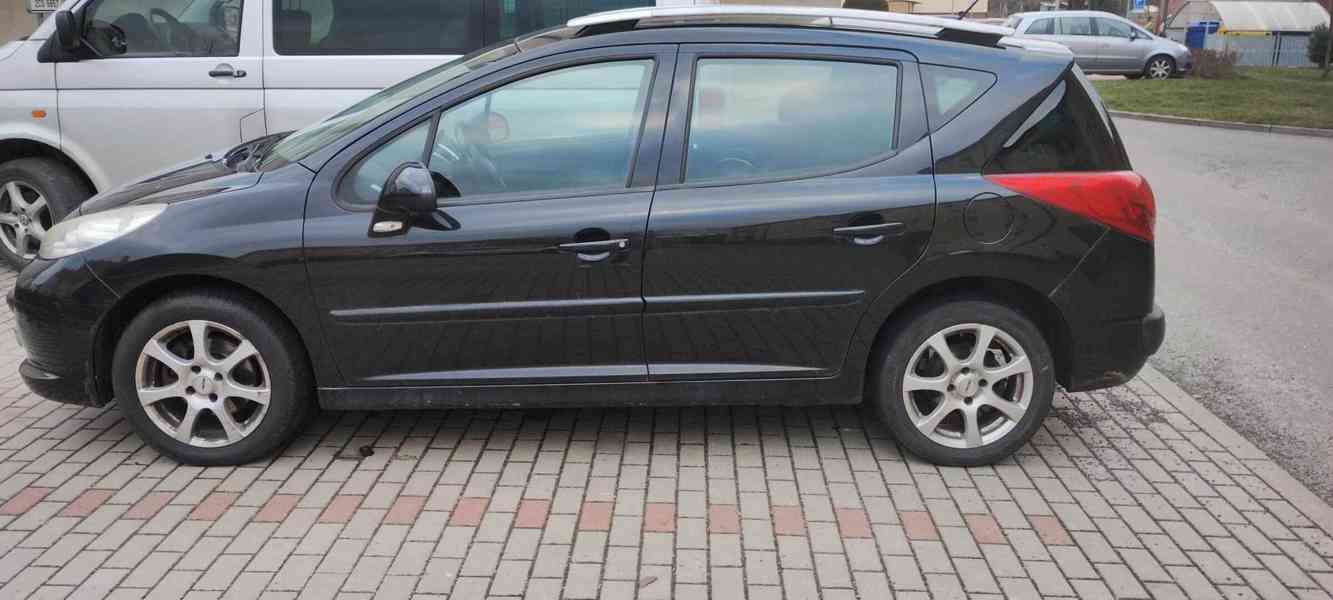 Osobní vozidlo Peugeot 207 - foto 2