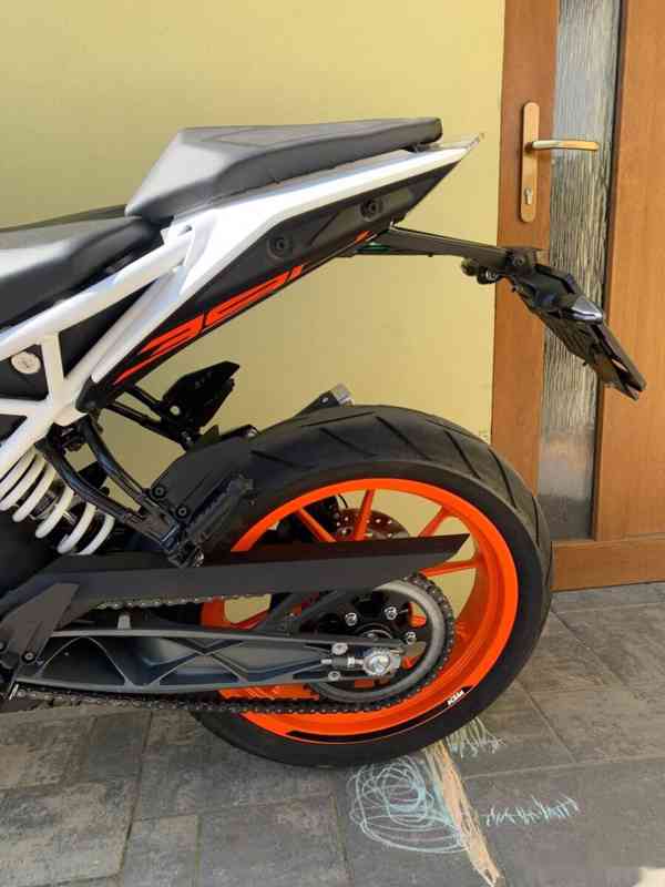 KTM 390 Duke - foto 12
