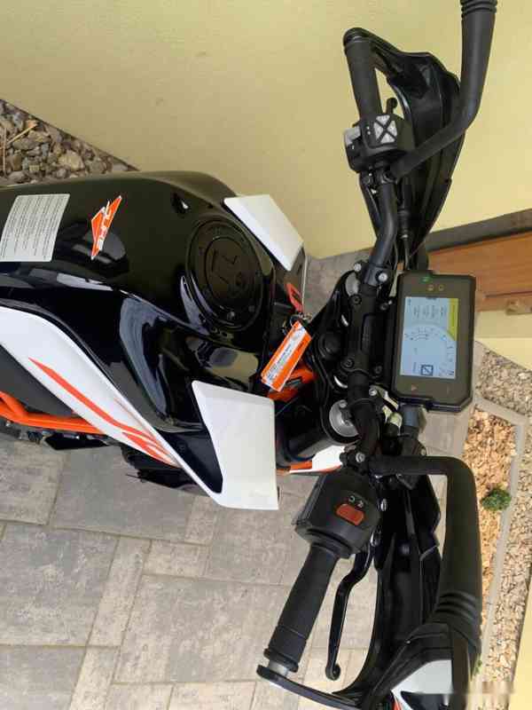 KTM 390 Duke - foto 5