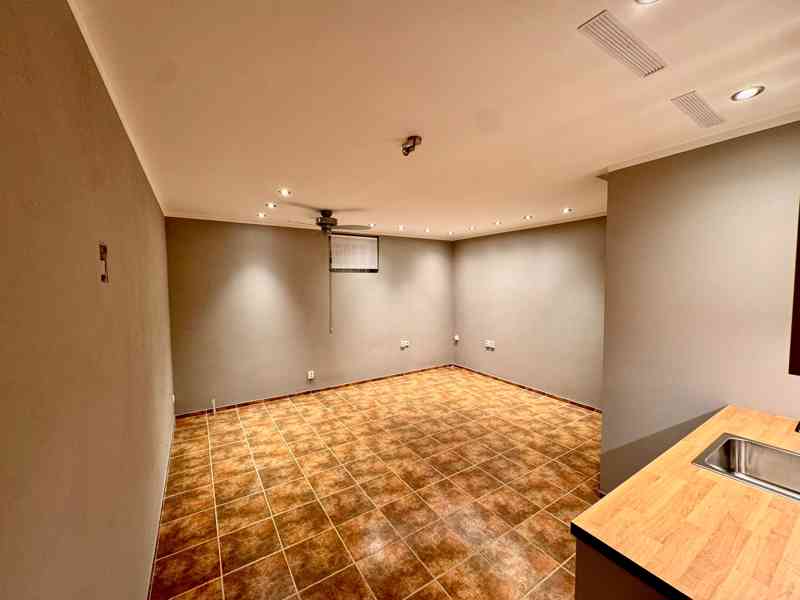 Pronájem luxusní kanceláře v Roztokách u Prahy - foto 7