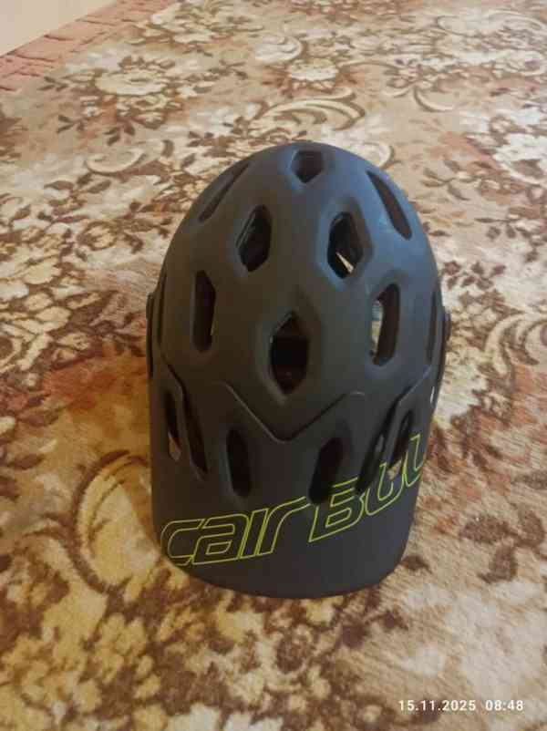 Prodám novou cyklistickou přilbu Cairbull vel .54-58 cm - foto 2