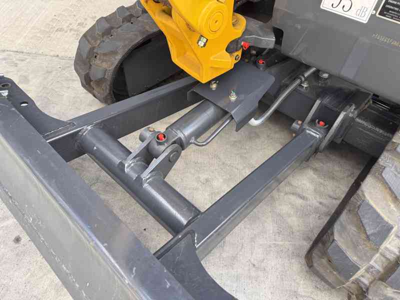 MINIBAGR SHANTUI SE17SR - 1,8t, motor Kubota, Euro 5 - foto 13