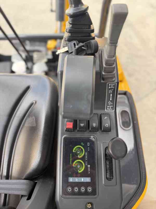 MINIBAGR SHANTUI SE17SR - 1,8t, motor Kubota, Euro 5 - foto 9