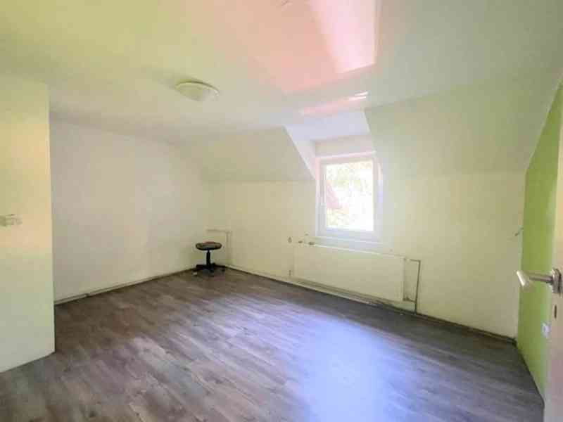 Prodej domu se zahradou, 1 595 m² - Brniště - Velký Grunov - foto 4