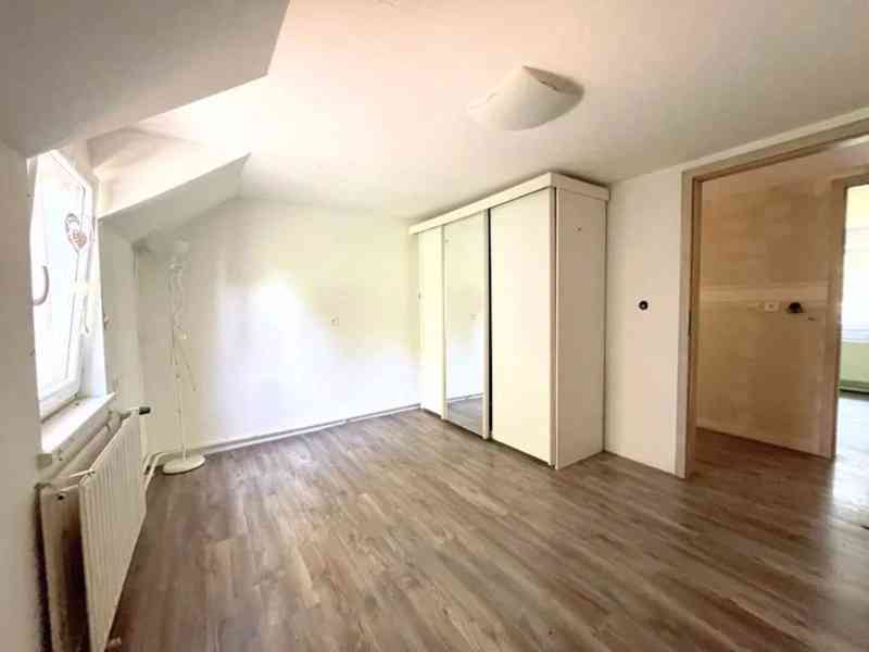 Prodej domu se zahradou, 1 595 m² - Brniště - Velký Grunov - foto 3