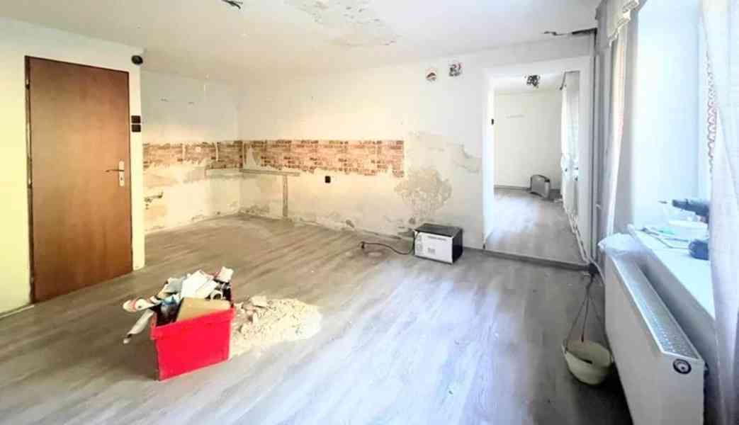 Prodej domu se zahradou, 1 595 m² - Brniště - Velký Grunov - foto 9