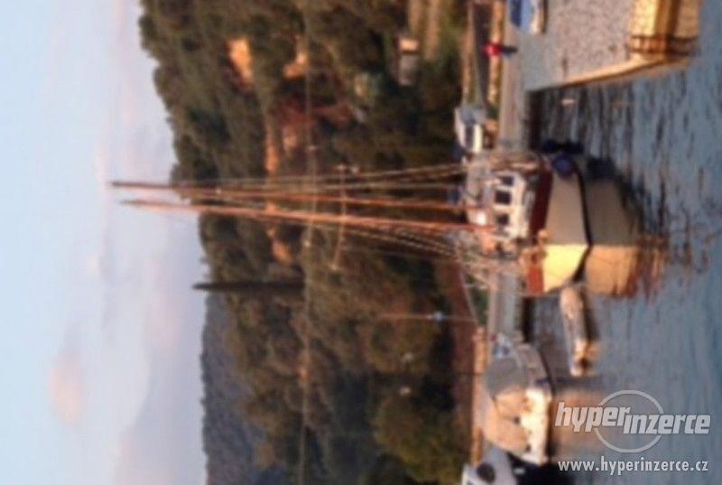 Hausbot - velká dřevěná loď v Řecku k sezónimu bydlení - foto 3