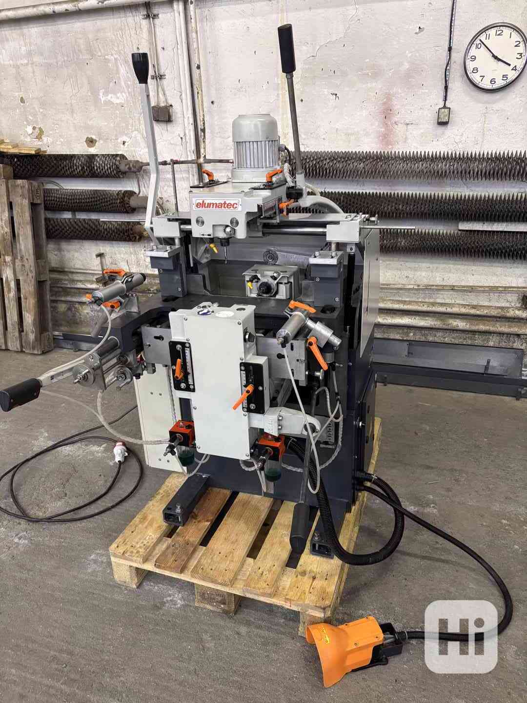 elumatec KF 178/03 Třívřetenová kopírovací fréza  - foto 1