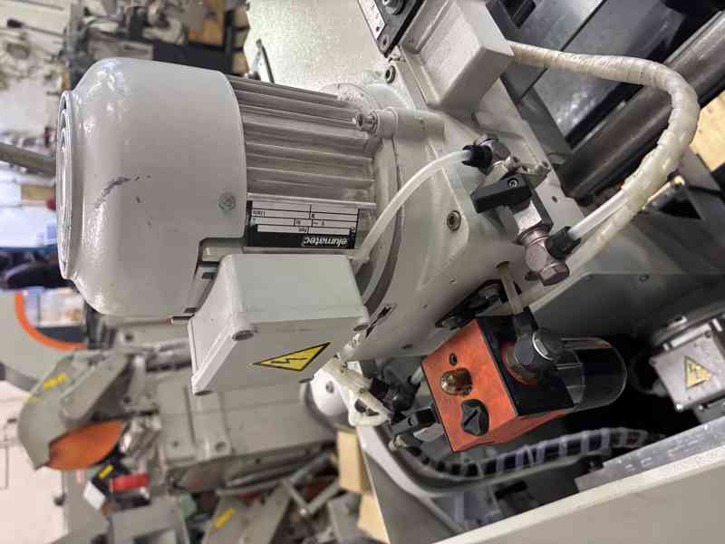 elumatec KF 178/03 Třívřetenová kopírovací fréza  - foto 12