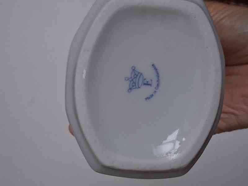 Starožitné porcelánové kořenky  - foto 2