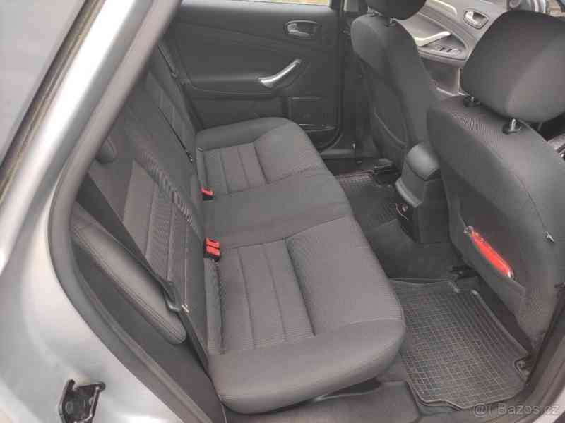 Ford Mondeo 2,0 - foto 9
