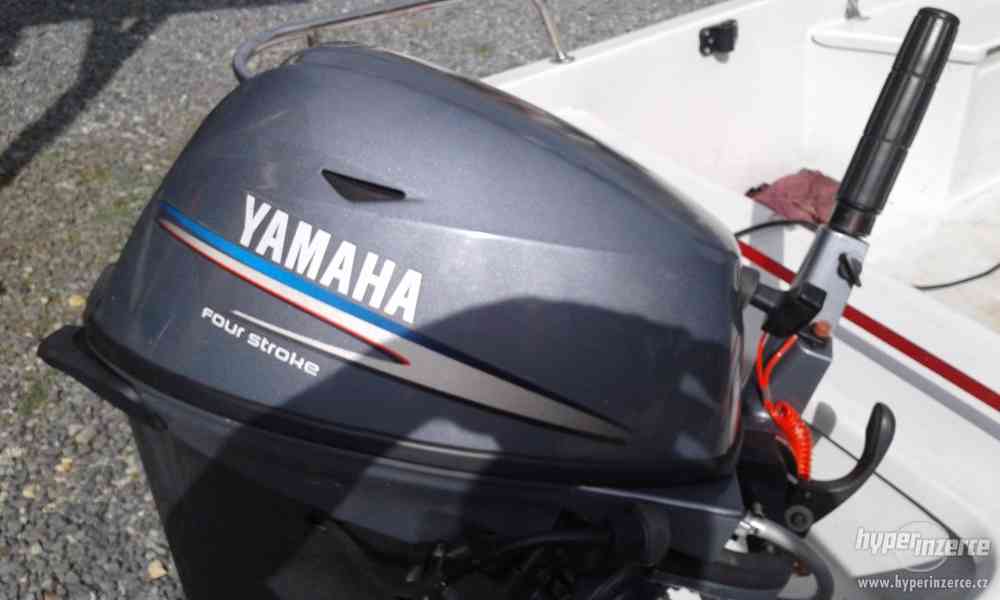 Závěsný lodní motor Yamaha 20hp 4takt, dvouválec - foto 2