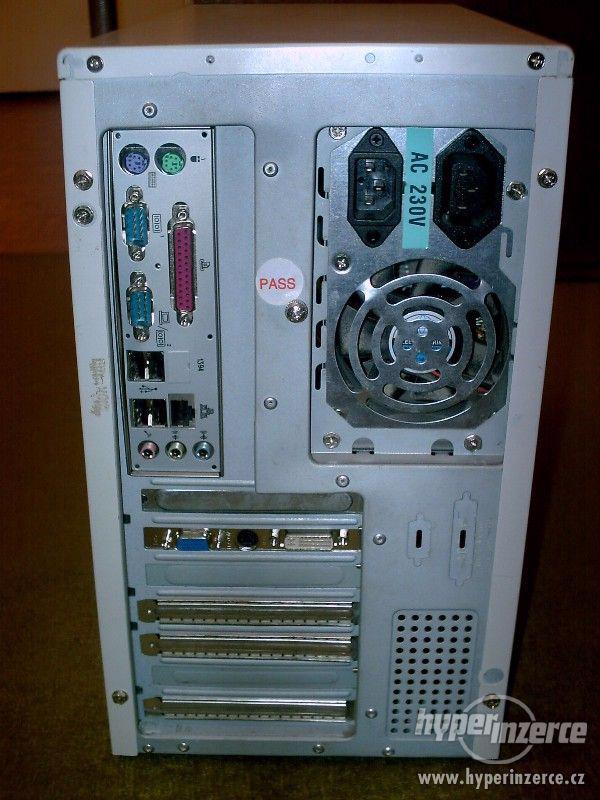 Starší nekompletní PC na součástky + další komponenty - foto 2