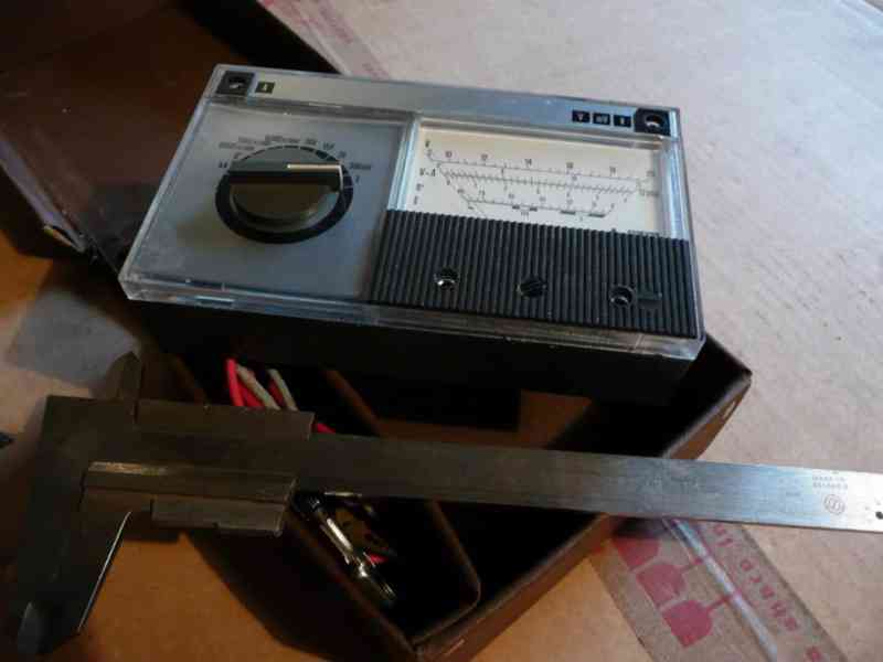 Historický analogový měřící přístroj PU 140 - foto 2