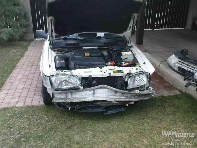 Saab 900 S, 163tis km, havárka, lehce opravitelne koupeno CZ - foto 2