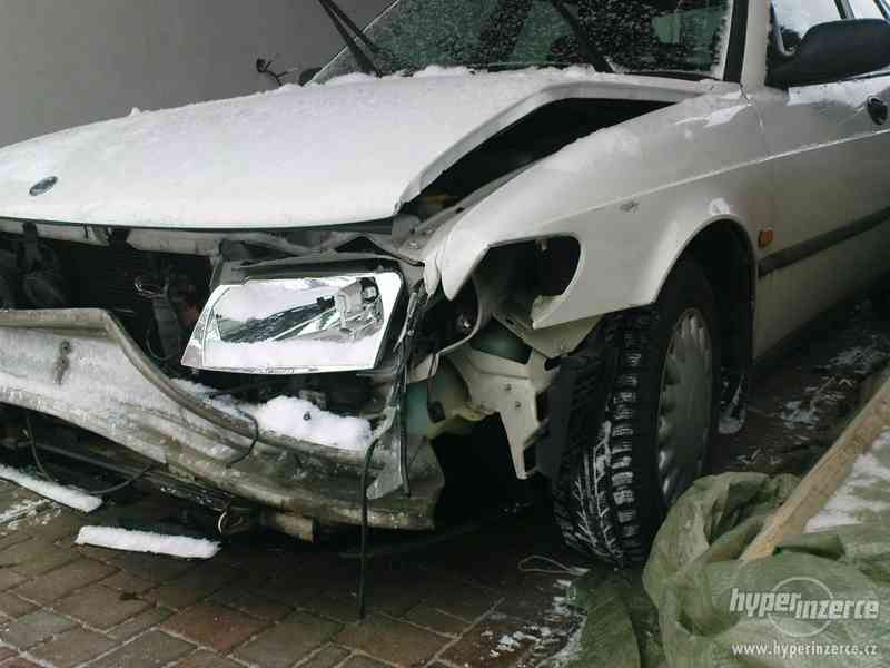 Saab 900 S, 163tis km, havárka, lehce opravitelne koupeno CZ - foto 4
