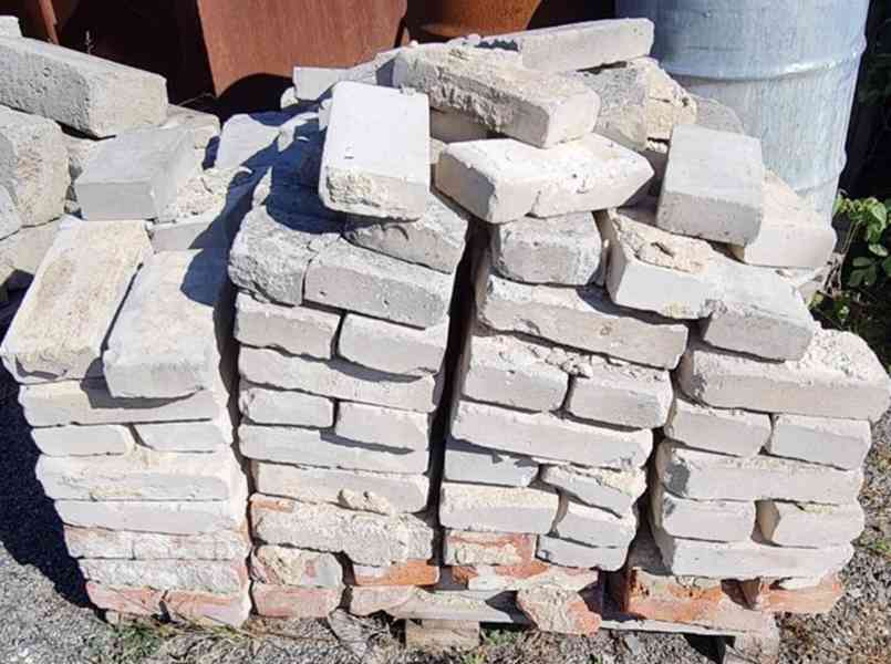 Paleta cihel z bouračky (14997.) - foto 3