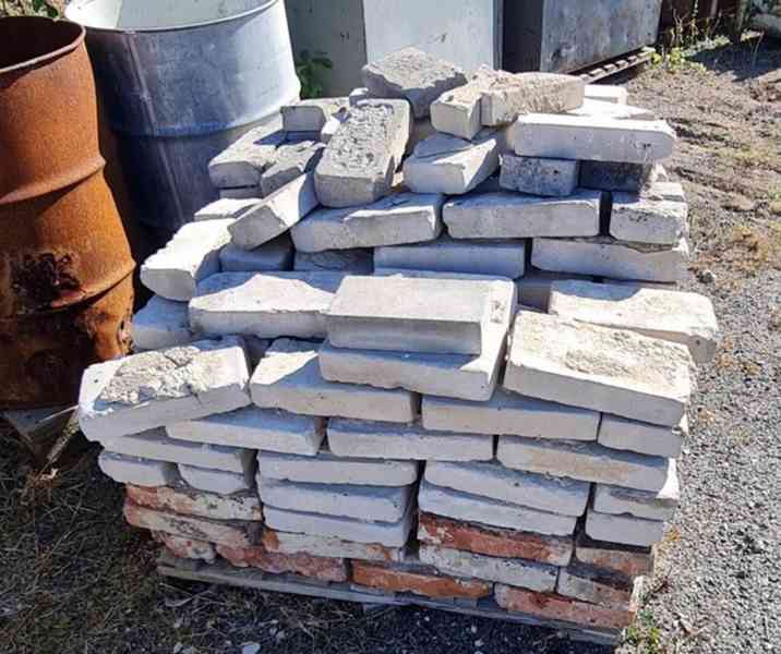 Paleta cihel z bouračky (14997.) - foto 2