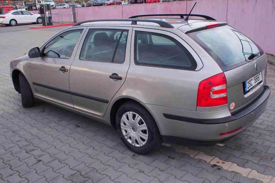 Škoda Octavia 1,6   II serviska, perfektní stav - foto 4