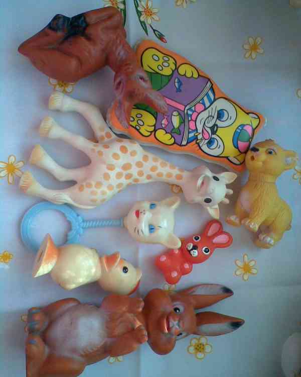 Retro pískací hračky a chrastítka - foto 4