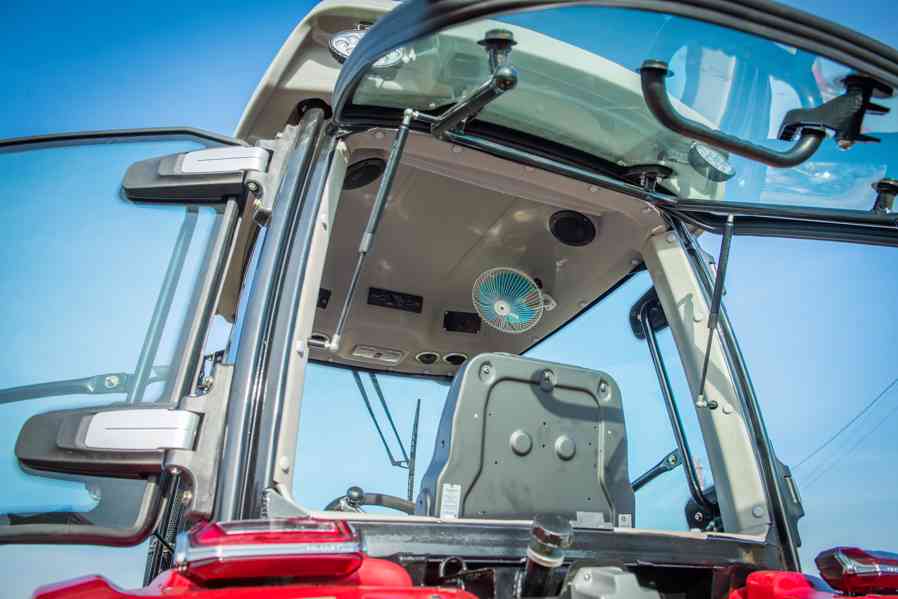 Traktor HANWO HWE 354R, STAGE V, 4 válcový motor - foto 6