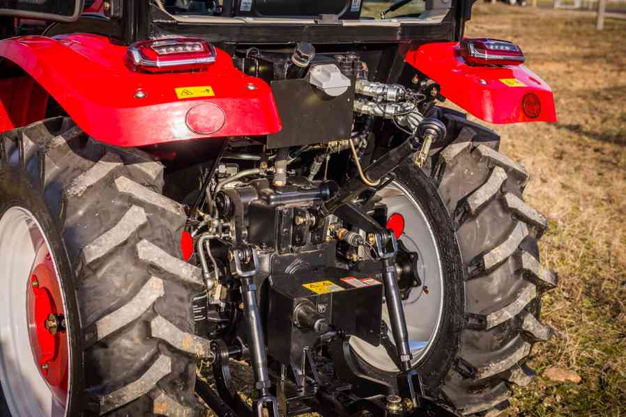 Traktor HANWO HWE 354R, STAGE V, 4 válcový motor - foto 7