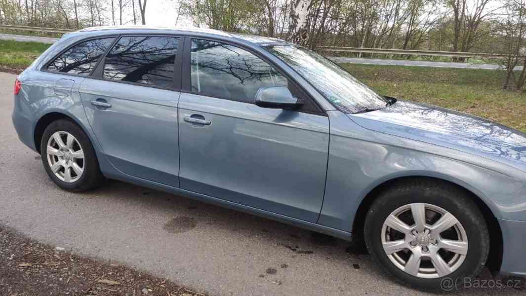 Audi A4 Avant 2,0   B8 - foto 7