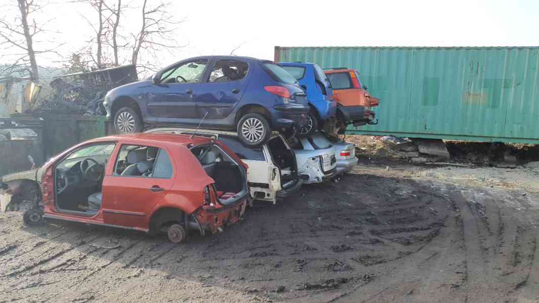 Ekologická likvidace auta na KLÍČ zdarma Benešov - foto 2