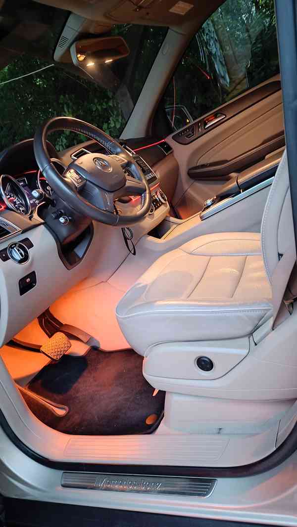 Mercedes ML  350 CDi w166 AMG  - foto 15