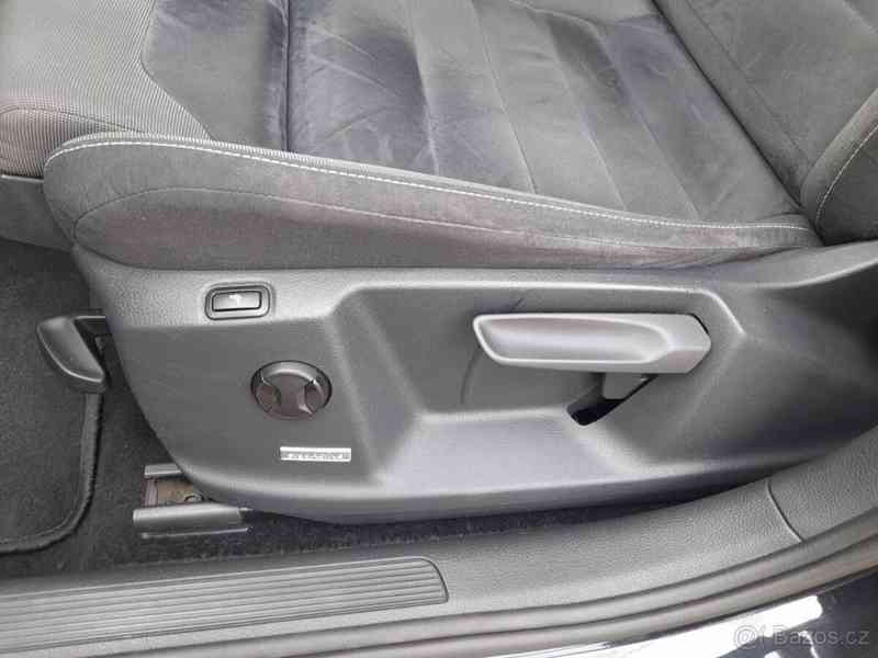 Volkswagen Golf 2,0 110kW,koupeno nové v ČR - foto 12