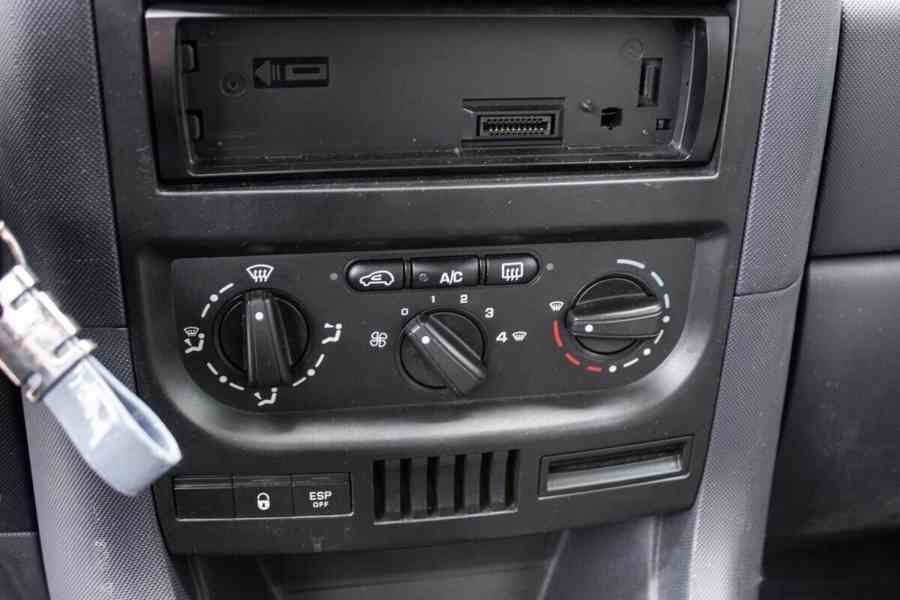 Peugeot 1007 1.4 HDi Urban - foto 13